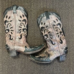 Corral snip toe boots